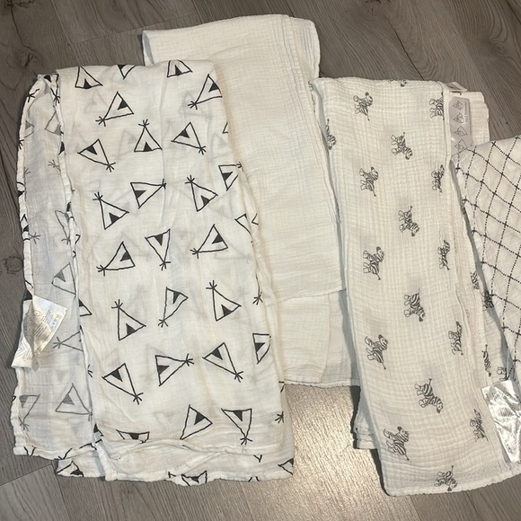 MUSLIN SWADDLES. - Picture 4 of 5